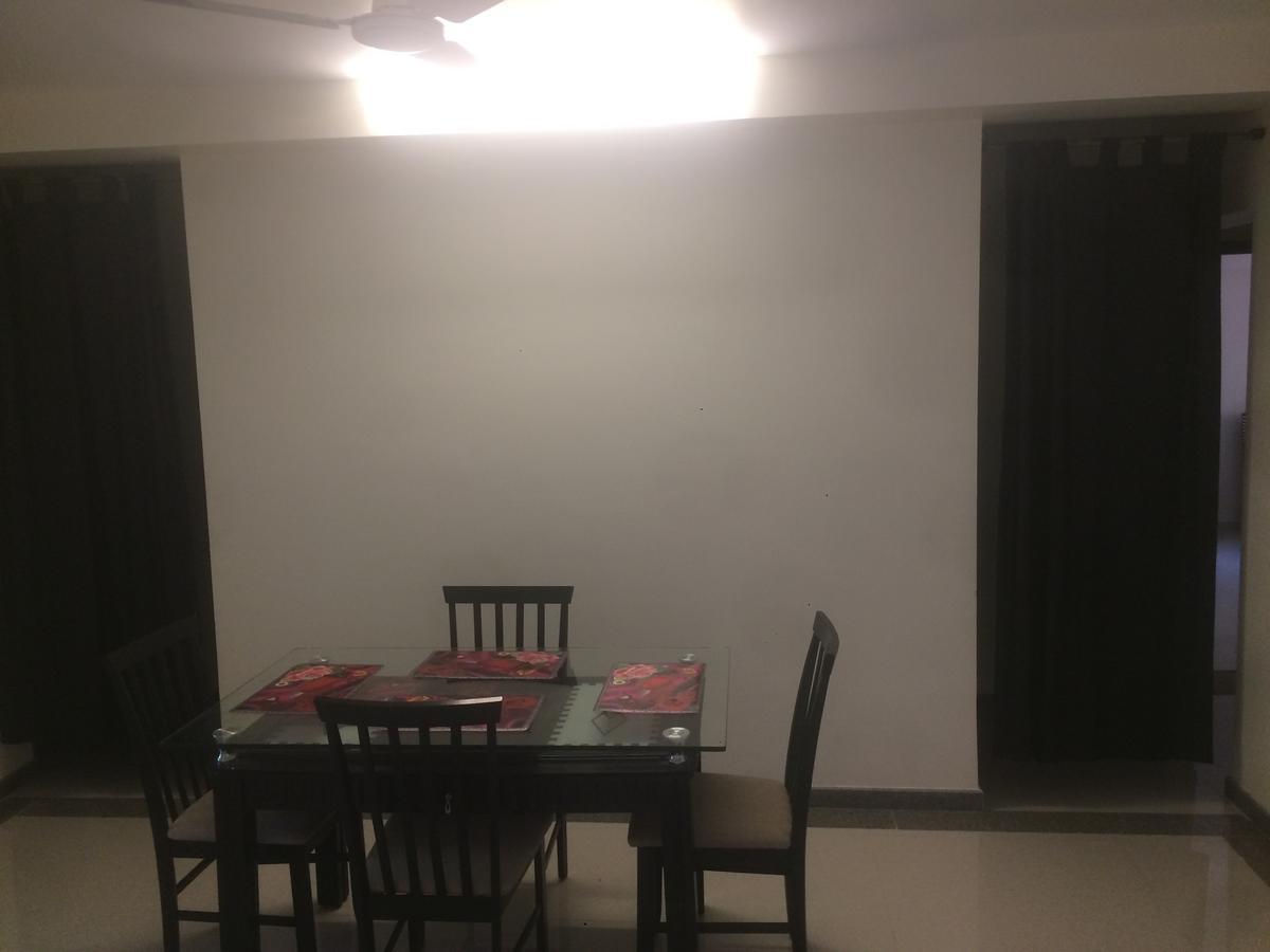 Poonam Hieghts Bed & Breakfast Mumbai Exterior photo